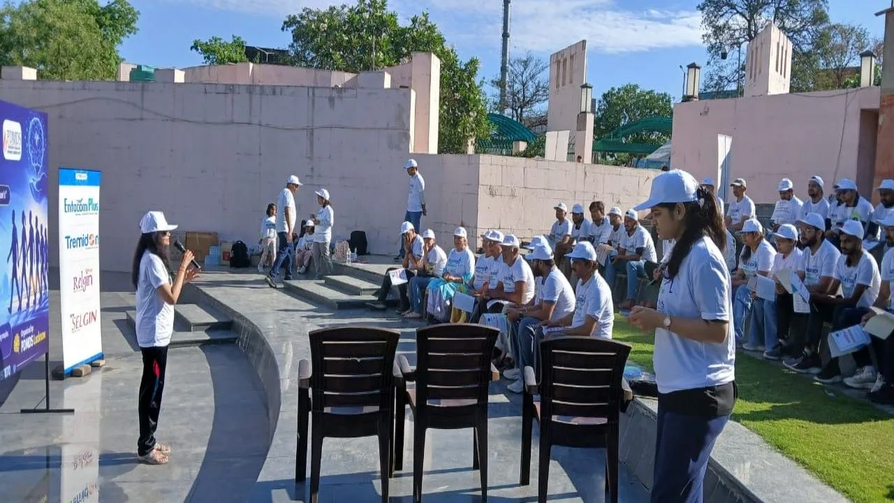 पार्किंसंस के खिलाफ अनोखा वॉकथॉन ! बांसुरी की मधुर धुन से बीमारी को चैलेंज, डॉक्टर बोले- समय पर पहचान जरूरी