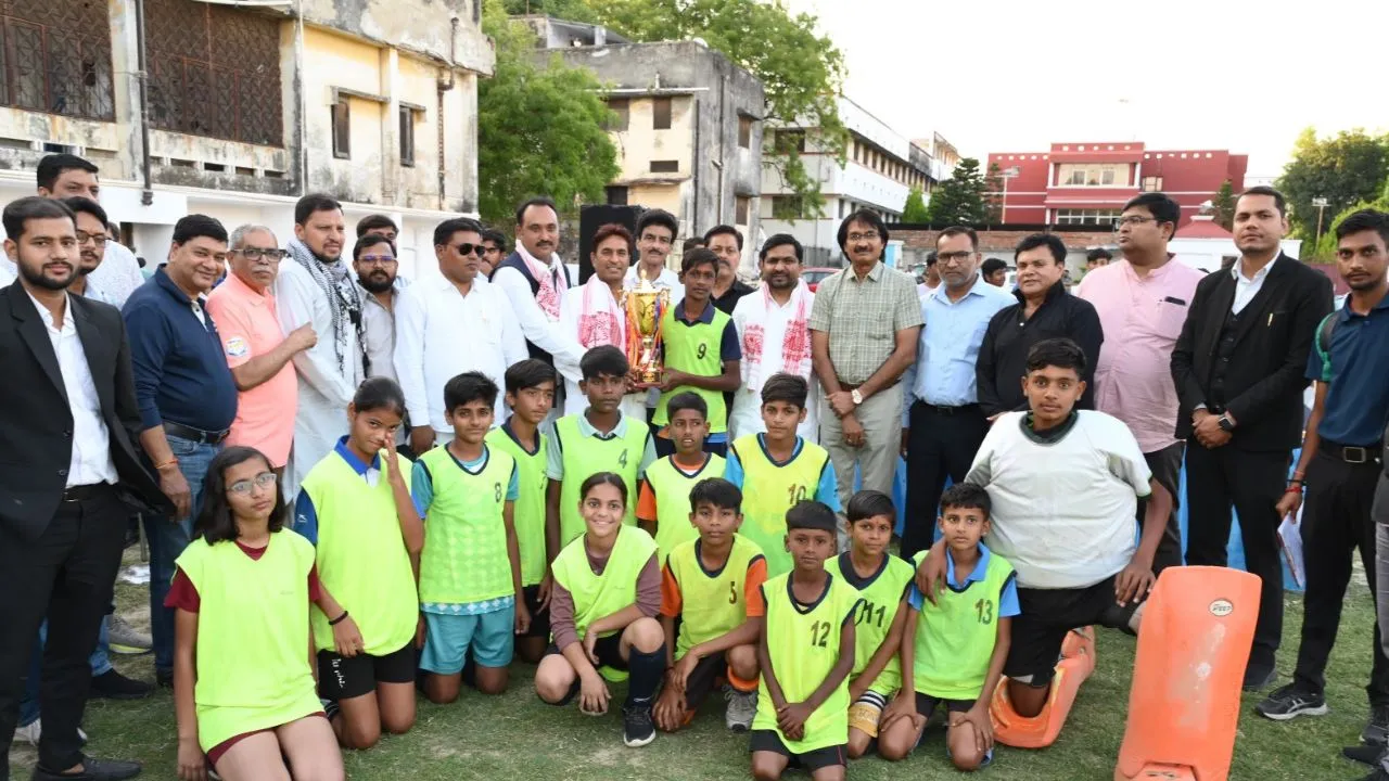 Junior Hockey Tournament :  केडी सिंह बाबू एकादश बना विजेता, फाइनल मुकाबले में रहमान XI को  किया पराजित