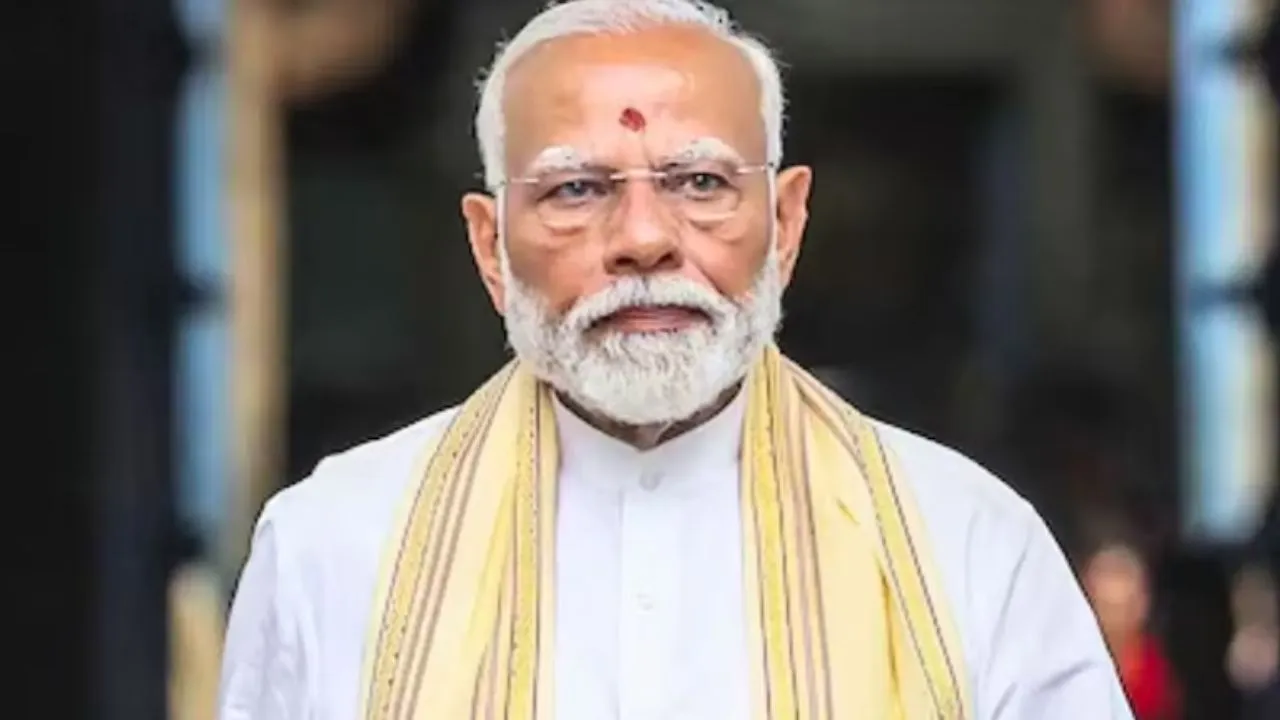  काशी के दौरे पर आएंगे पीएम मोदी, कई योजनाओं का कर सकते हैं लोकार्पण व शिलान्यास