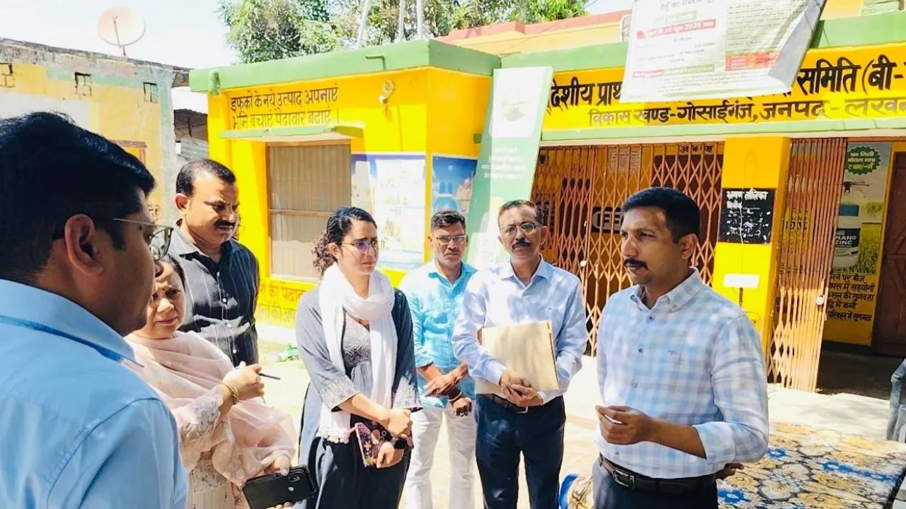 किसानों को बड़ी राहत देगी योगी सरकार :  लखनऊ में गेहूं के लिए 43 केंद्रों पर खरीद, डीएम ने किया निरीक्षण