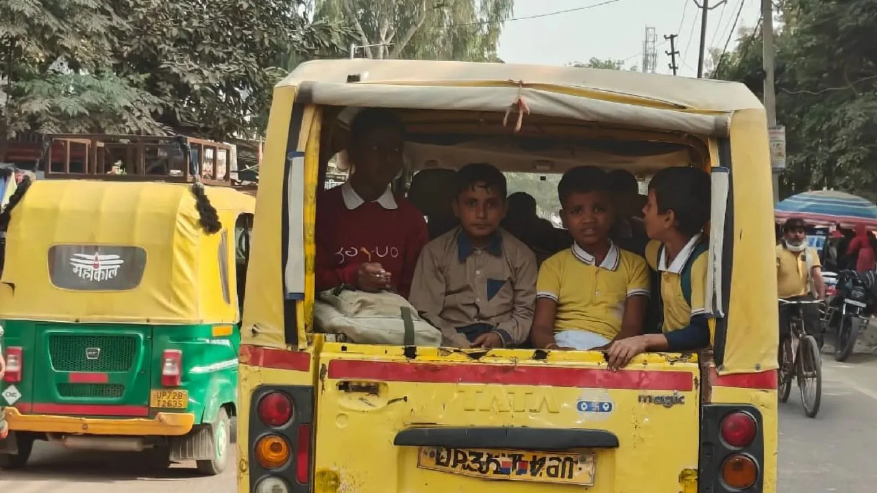 यूपी में स्कूली वाहन निरीक्षण व्यवस्था पर उठे सवाल,  टेक्निकल जांच में बाबुओं पर बढ़ा बोझ