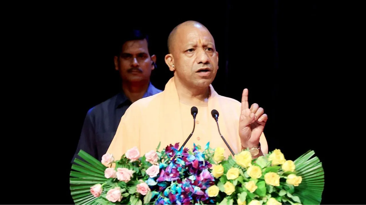 लखनऊ :  स्वस्थ समाज से ही बनेगा सशक्त भारत, दिल की बीमारी को महामारी में बदलने से रोकें-सीएम योगी 