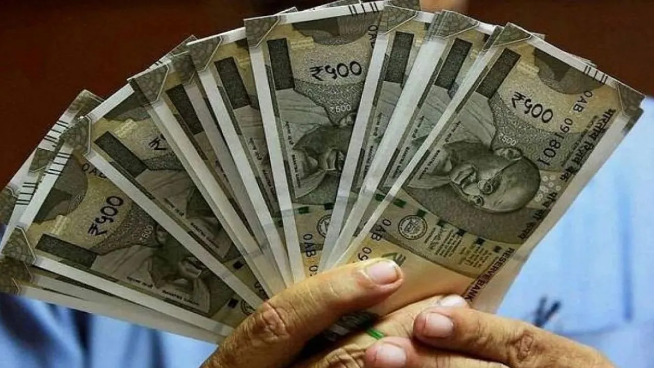  यूपी में शिक्षा प्रेरकों को बड़ी राहत: जल्द जारी होगा 400 करोड़ का बकाया मानदेय, विभाग ने दिए निर्देश