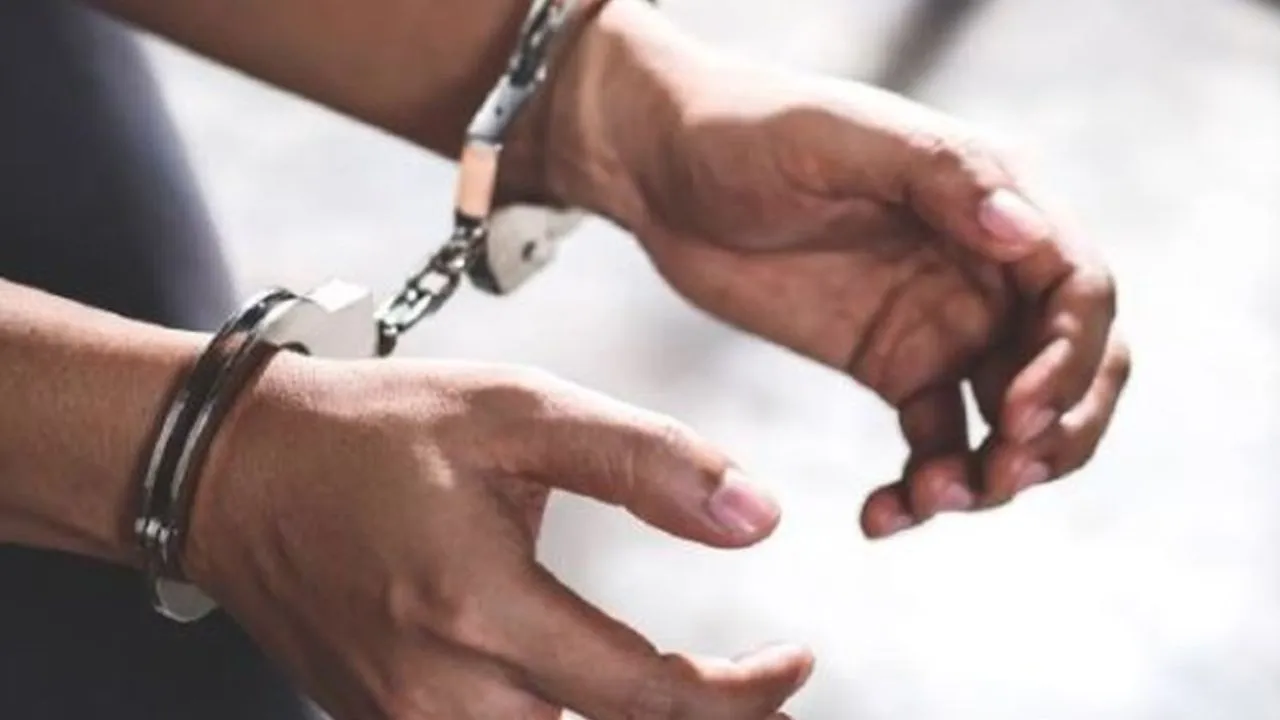 यूपी के हरदोई में पुलिस मुठभेड़,  लूटकांड के 6 बदमाश गिरफ्तार, जेवर और नकदी बरामद 