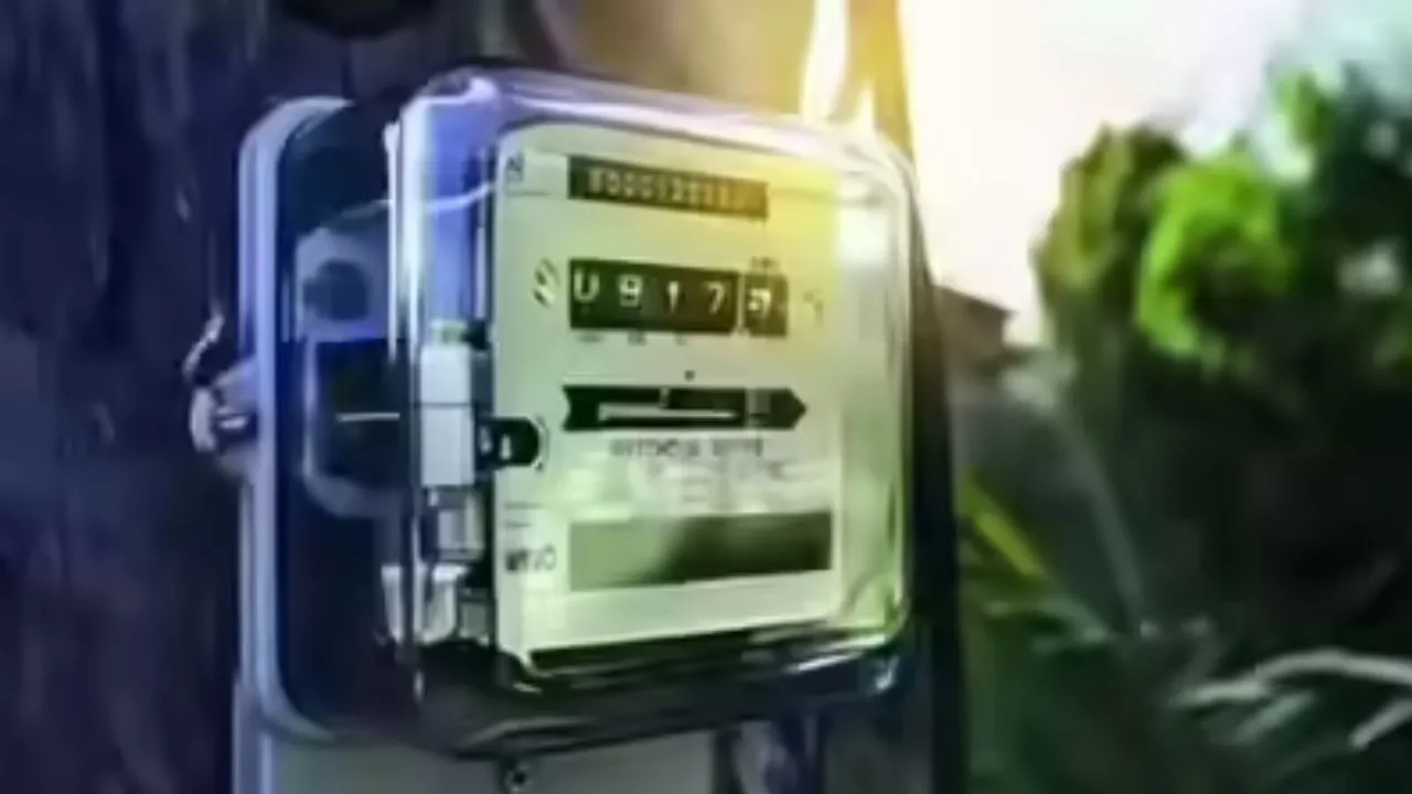 लखनऊ में स्मार्ट मीटर का विरोध :  बिजली विभाग के खिलाफ प्रदर्शन, गुस्साए लोगों ने की ये डिमांड 