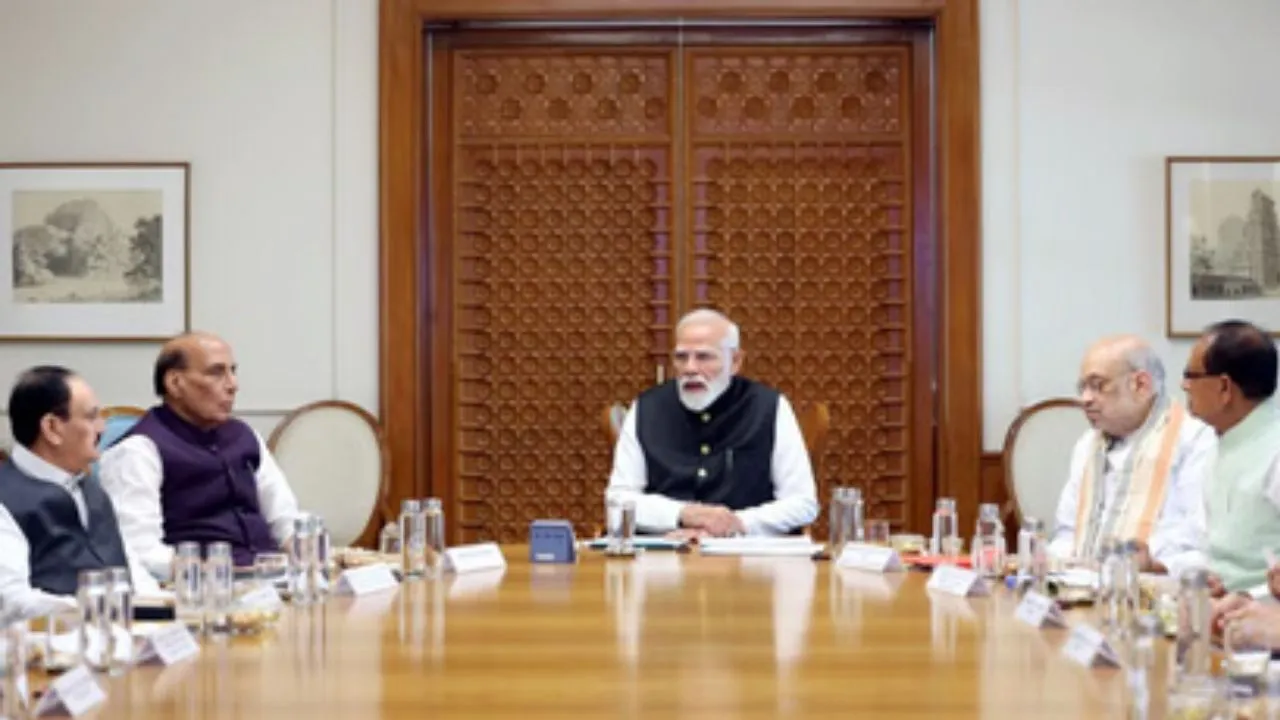 पश्चिम एशिया संकट के बीच पीएम मोदी की बैठक,  वरिष्ठ मंत्रियों के साथ मौजूदा हालातों की करेंगे समीक्षा