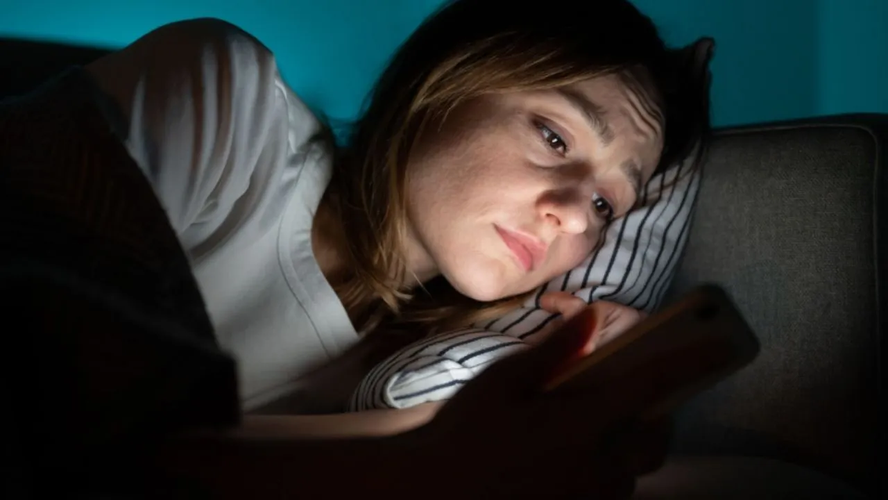 मोबाइल-इंटरनेट बिगाड़ रहा मानसिक संतुलन:  DQ से पता चलेगा व्यक्ति का व्यव्हार, परिवार की भूमिका महत्वपूर्ण  