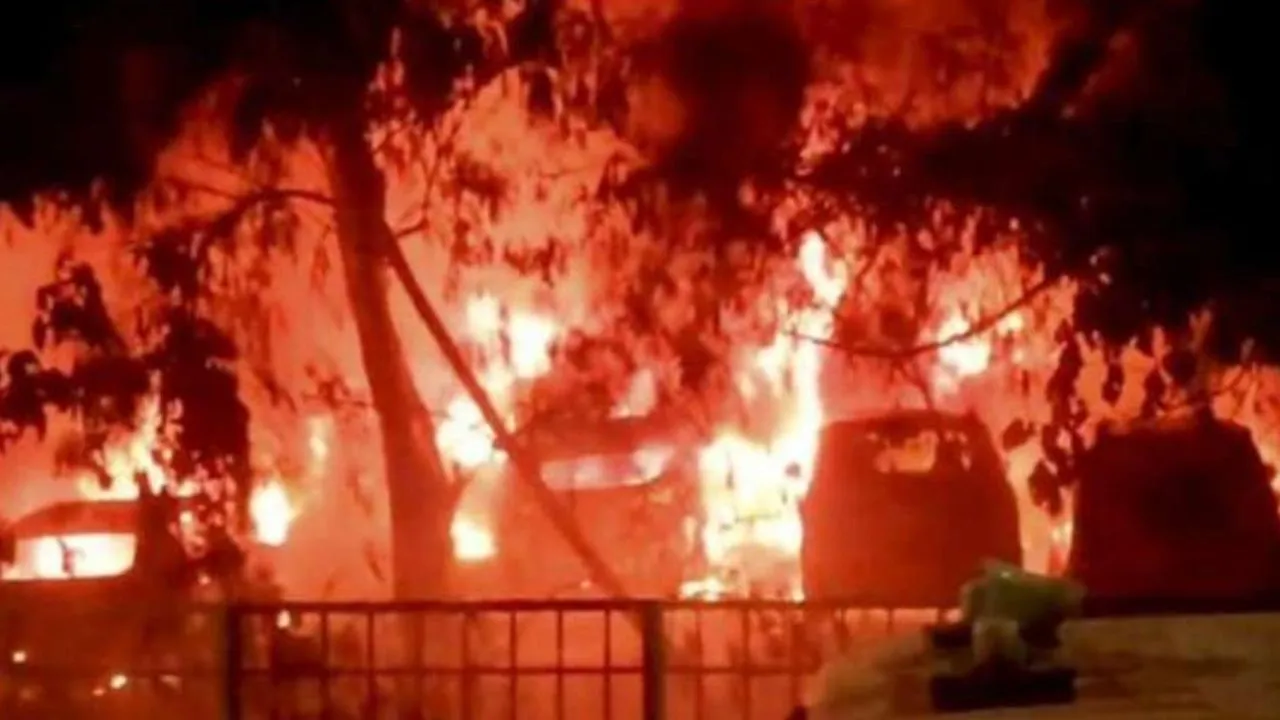  'अप्रैल में ही हुए बड़े अग्निकांड, कई की जा चुकी है जान', लखनऊ के इन इलाकों में सबसे ज्यादा तबाही, पढ़ें पूरी रिपोर्ट 