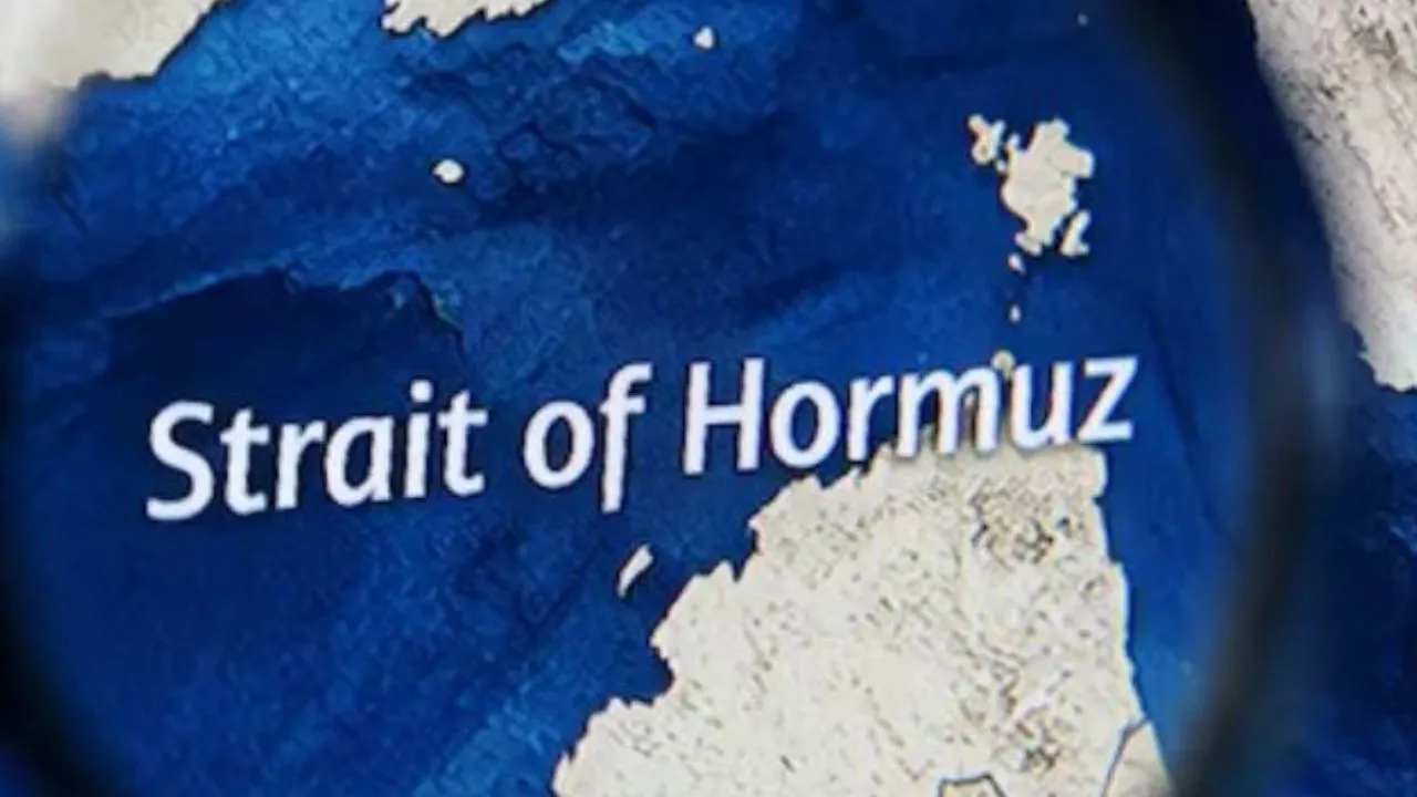 मित्र देशों पर मेहरबान ईरान .....  होर्मुज पार करने के लिए नहीं देना होगा ट्रांज़िट शुल्क, रूस समेत किन देशों को मिली ये छूट 