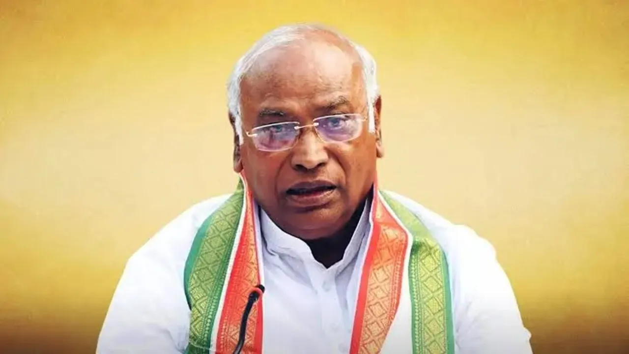 पर्यवेक्षकों ने मल्लिकार्जुन खरगे को सैंपी केरल विधायकों की राय संबंधी रिपोर्ट, जानिए कौंन होगा अगला सीएम 