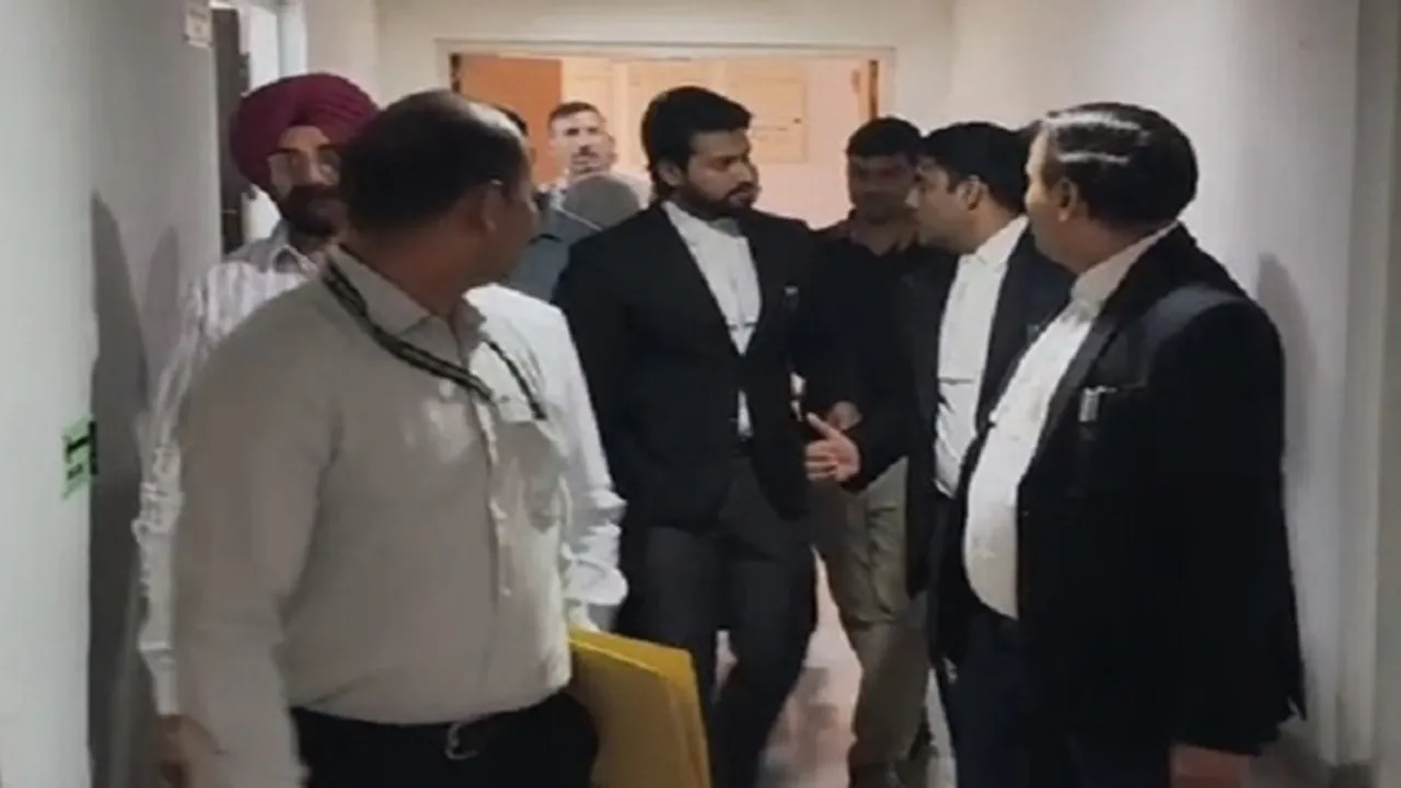 नीट-यूजी पेपर लीक : पीवी कुलकर्णी और मनीषा वाघमारे की कोर्ट में पेशी, सीबीआई ने मांगी 14 दिन की कस्टडी