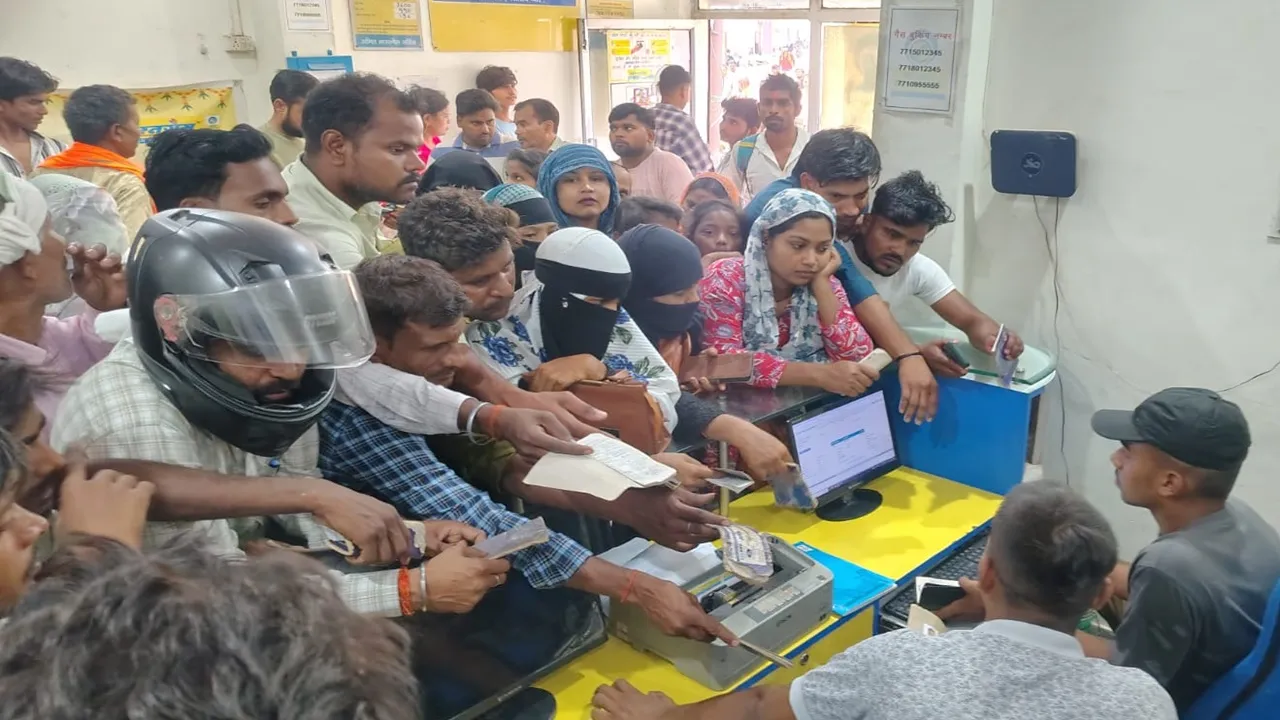 बाराबंकी : गैस एजेंसी पर चला चाबुक, 8551 कनेक्शन ट्रांसफर
