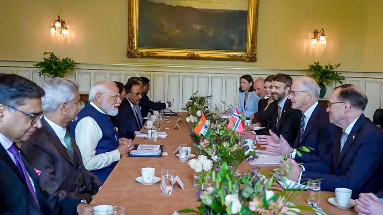 Norway Visit :  पश्चिम एशिया संकट और यूक्रेन युद्ध पर बोले प्रधानमंत्री मोदी- सैन्य संघर्ष से नहीं किया जा सकता किसी भी मुद्दे का समाधान
