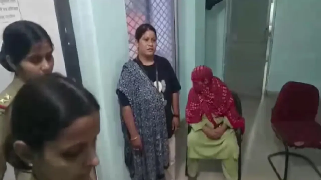 Meerut News : मेरठ मेडिकल कॉलेज में तैनात नर्स की हत्या, वार्ड बॉय ने बहन संग मिलकर घोटा गला, वजह जान पुलिस भी हैरान