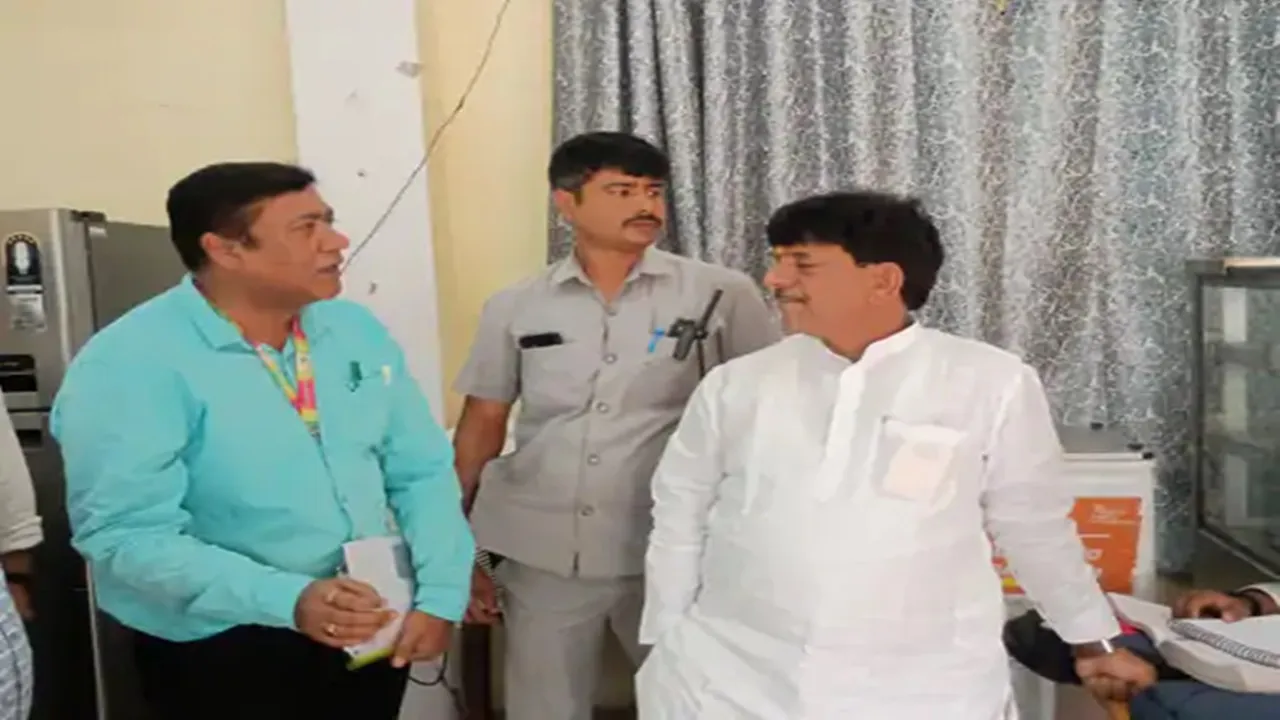 Kanpur News: मंत्री कपिल देव ने किया आईटीआई कानपुर का निरीक्षण, प्रशिक्षण को लेकर दिए ये अहम निर्देश 