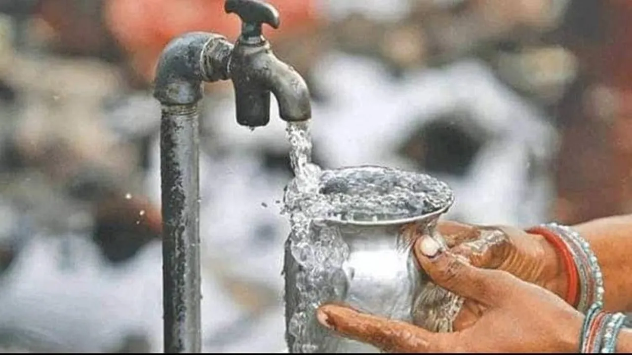 Jalaun News : हर-घर-जल योजना में अनियमितताओं का आरोप, किसानों ने की उच्चस्तरीय जांच की मांग