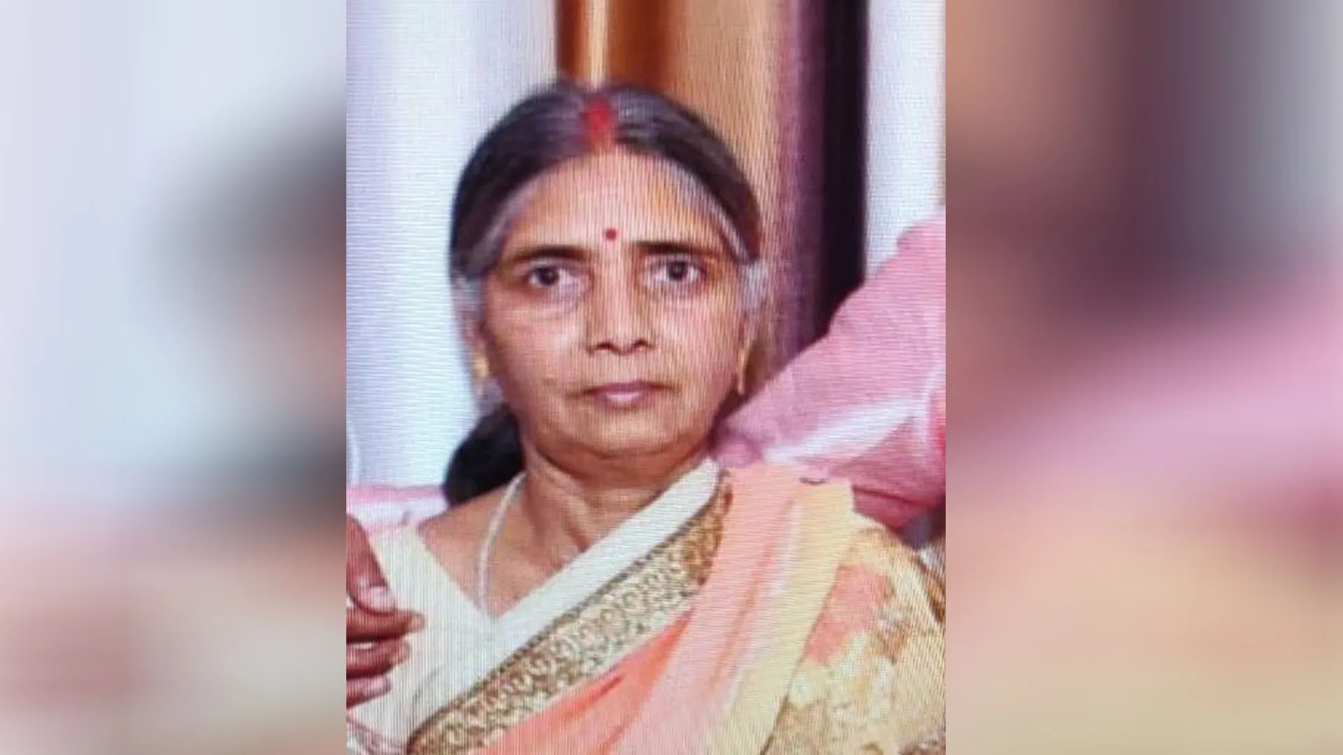 Bareilly:रिटायर एलआईयू दरोगा की पत्नी की सिर कुचलकर हत्या