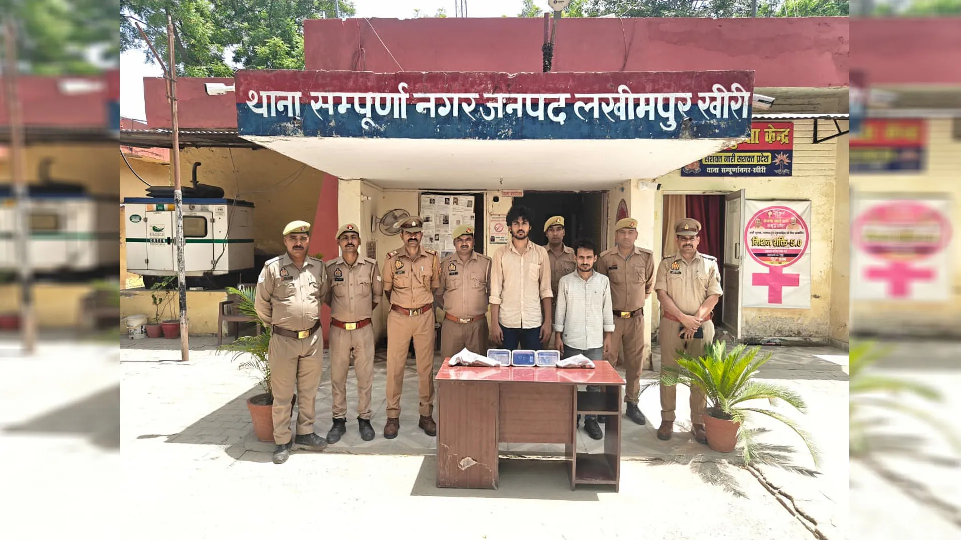 Ghaziabad ATM Van Robbery:  लूट के पैसों से नेपाल में काटी मौज, बची रकम से मनाने वाले थे ईद ! बॉर्डर से दबोचे दो इनामी बदमाश