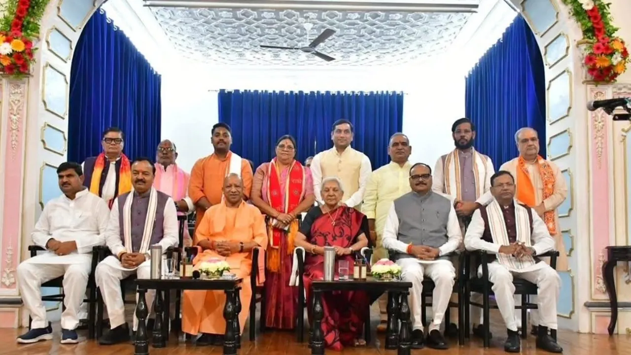 UP Political News: मंत्रियों को 8वें दिन विभाग आवंटित, भूपेंद्र चौधरी को MSME तो मनोज पांडेय को खाद्य एवं रसद मंत्रालय 