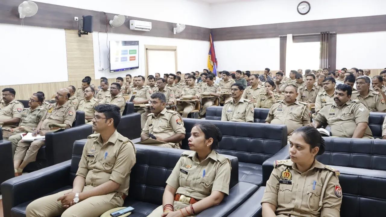 लखनऊ पुलिस में डिजिटल क्रांति: ई-साक्ष्य ऐप से अब विवेचना होगी भी पारदर्शी, दिया गया विशेष प्रशिक्षण