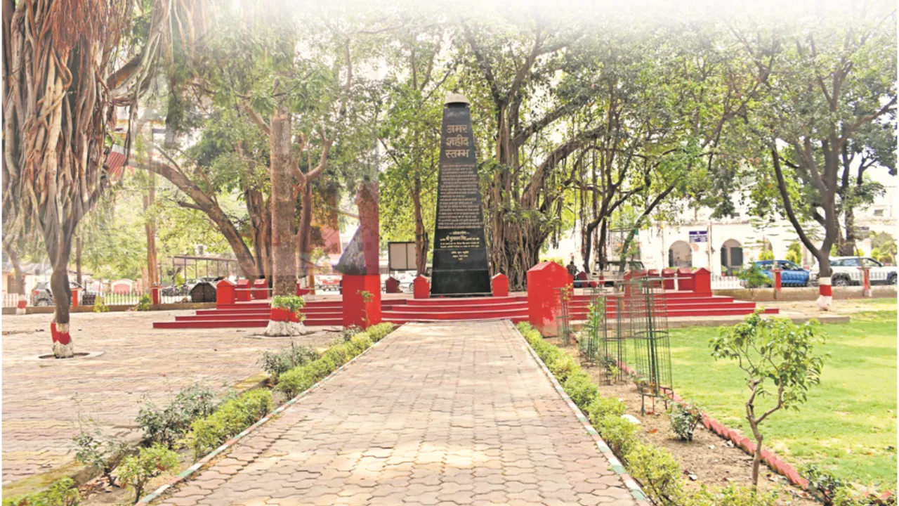 1857 की क्रांति का गौरवशाली केंद्र बरेली: खान बहादुर खान से दामोदर स्वरूप तक के शहीद