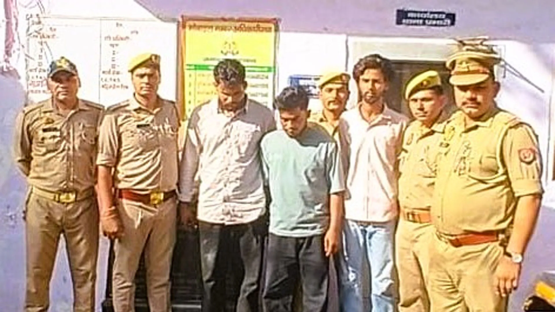 Moradabad: पीतल कारोबारी के घर डकैती में तीन और गिरफ्तार, 23 लाख बरामद