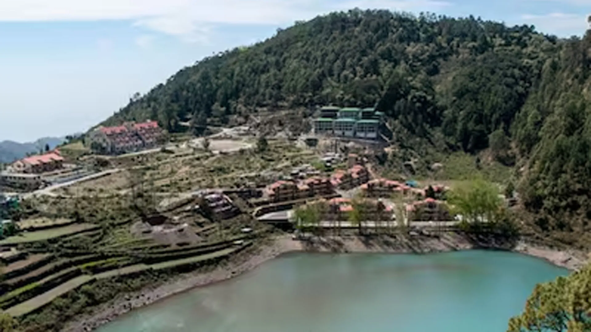 Uttrakhand: नैनीताल में संवेदनशील क्षेत्र चीना पीक की तलहटी में अवैध निर्माण सील