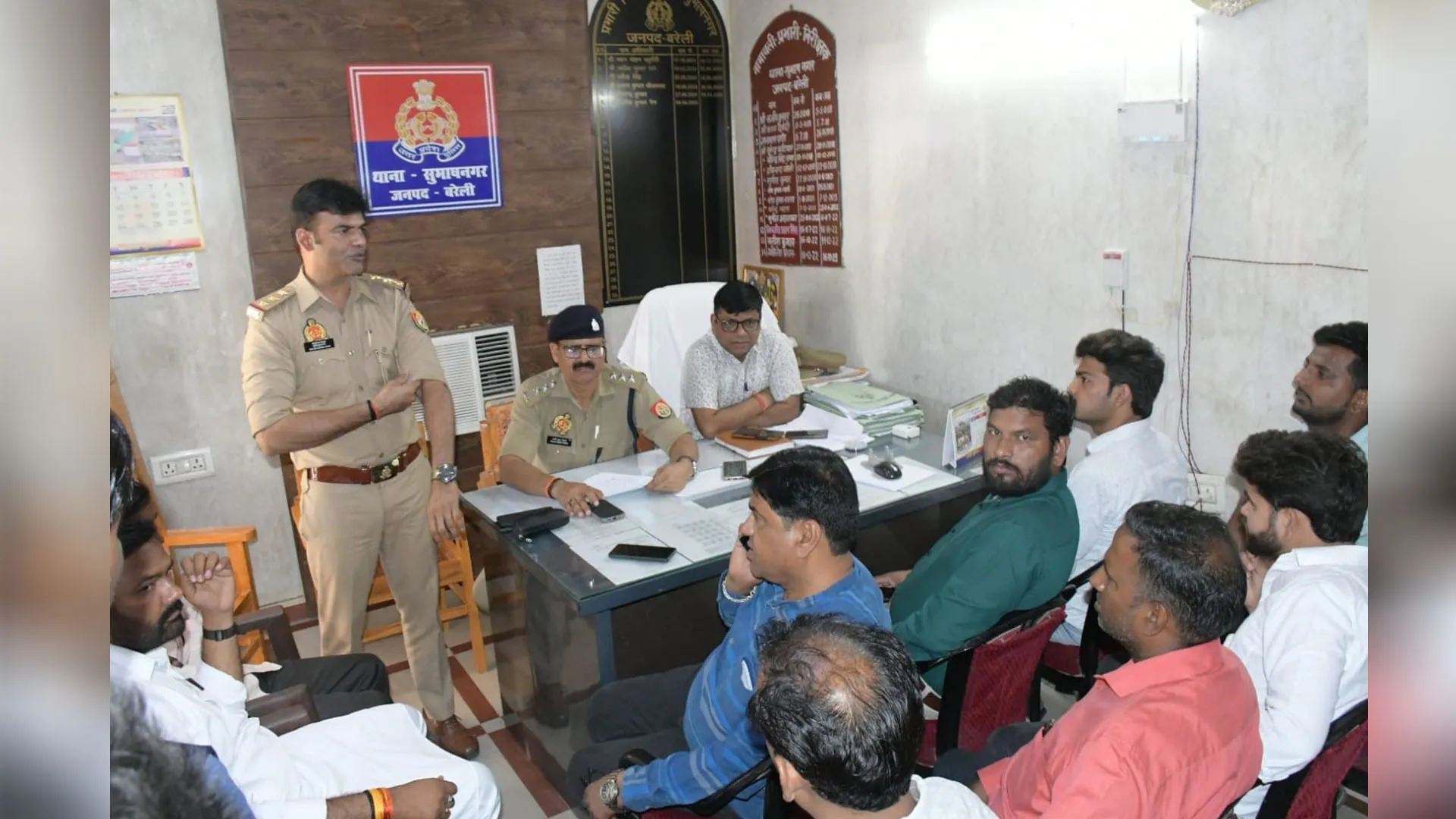 Bareilly:शोभायात्रा का रास्ता रोका रोकने के बाद तनाव, थाने में सुलह से निपटा मामला