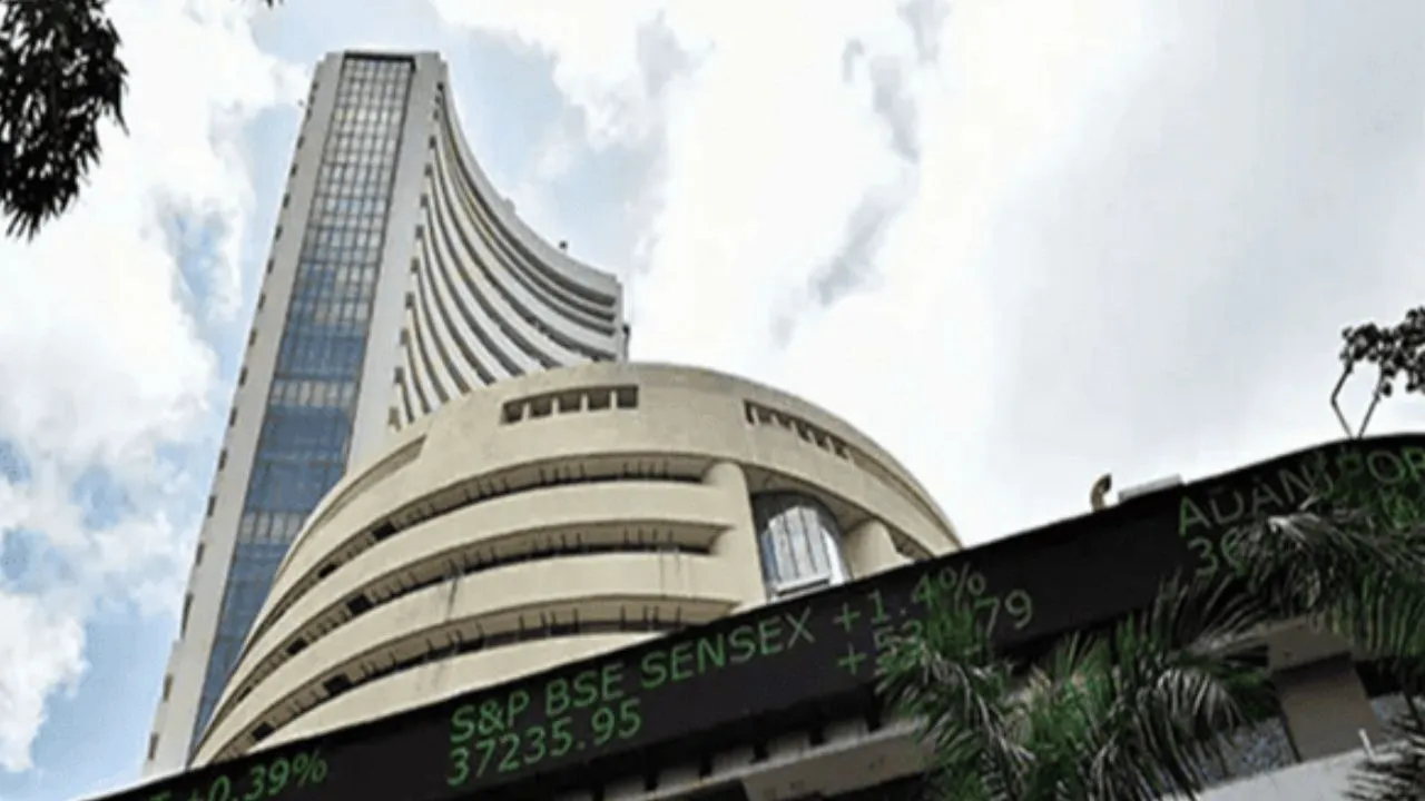 Stock Market Today: शुरुआती बढ़त के बाद शेयर बाजार गिरा, सेंसेक्स-निफ्टी में लौटी तेजी