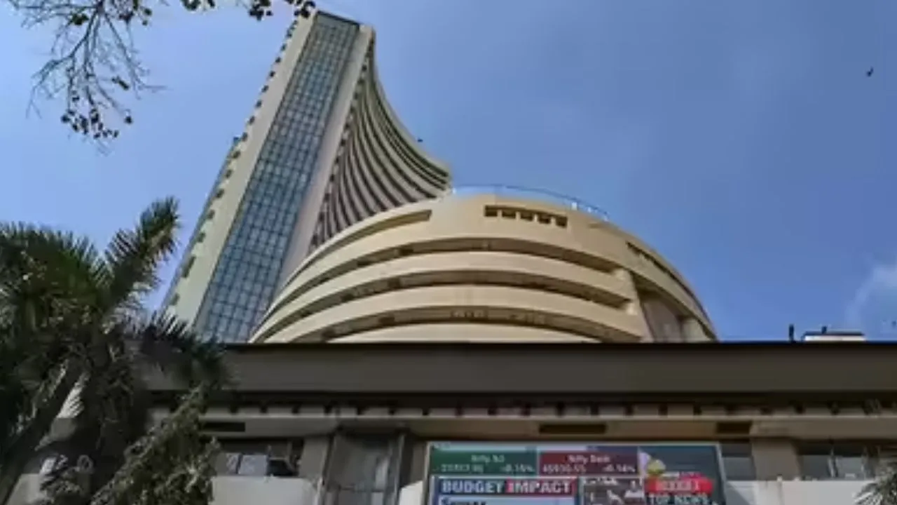  Stock Market Today :  गिरावट से उबरकर स्थिर हुआ शेयर बाजार,  44.43 अंक चढ़कर 76,521.93 पर सेंसेक्स, जानिए  निफ्टी का हाल 