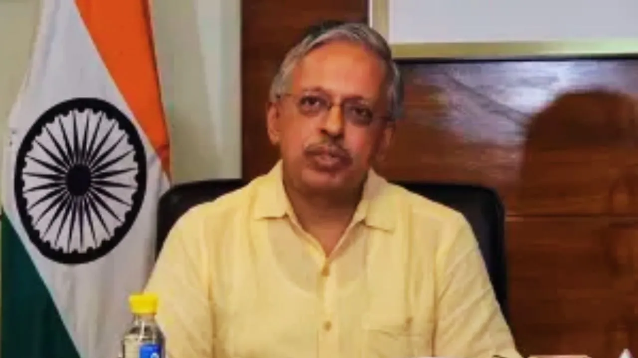 यूपी में जनप्रतिनिधियों का फोन न उठाना अफसरों को पड़ेगा भारी, मुख्य सचिव ने जारी किया नया शासनादेश