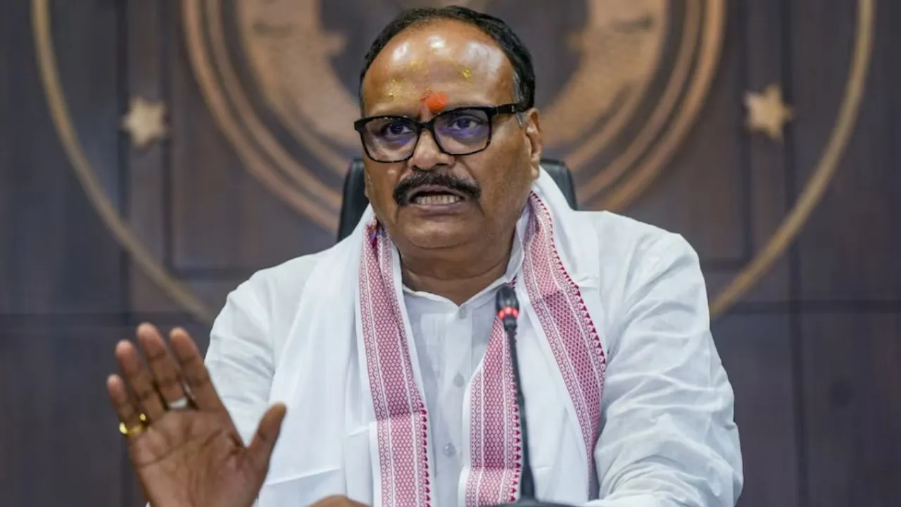 डिप्टी सीएम ब्रजेश पाठक का बड़ा निर्देश, मैटरनल हेल्थकेयर सर्विस को करना होगा मजबूत, मोबाइल ऐप से होगी गर्भवती महिलाओं की ट्रैकिंग