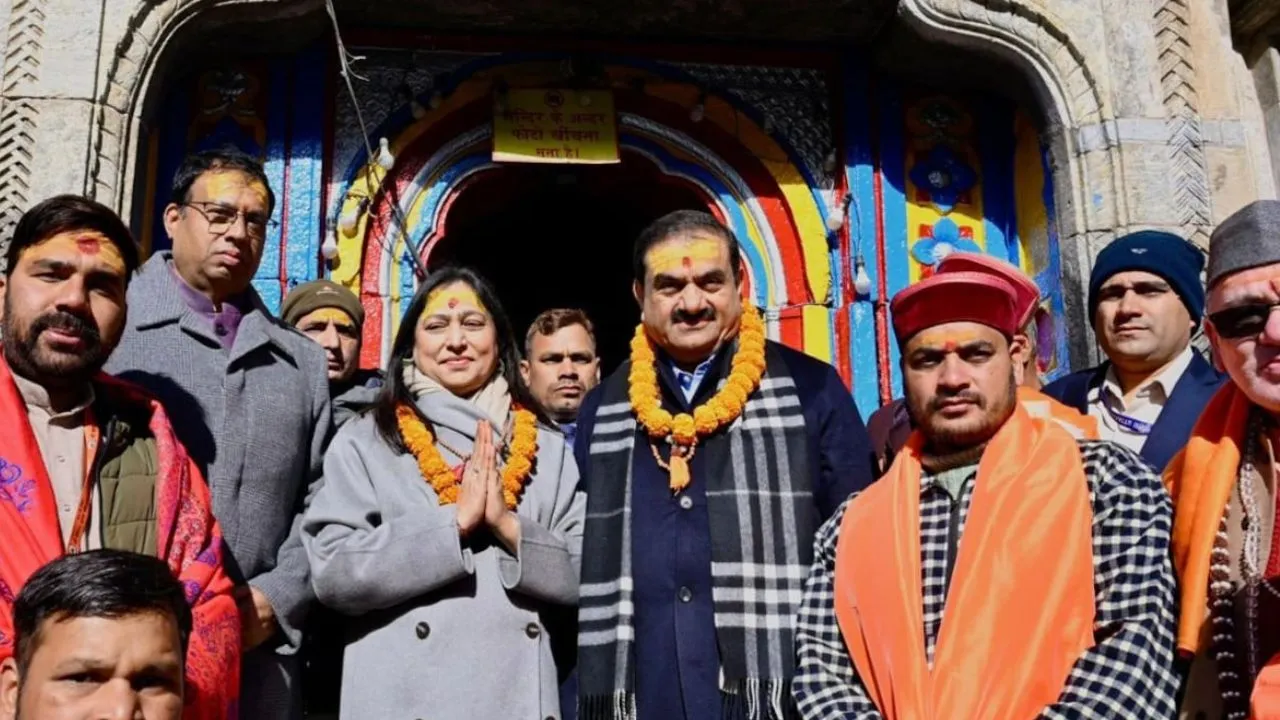 केदारनाथ के धाम पहुंचे उद्योगपति गौतम अदाणी, 40वीं वर्षगांठ पर किये बाबा के दर्शन-पूजन  