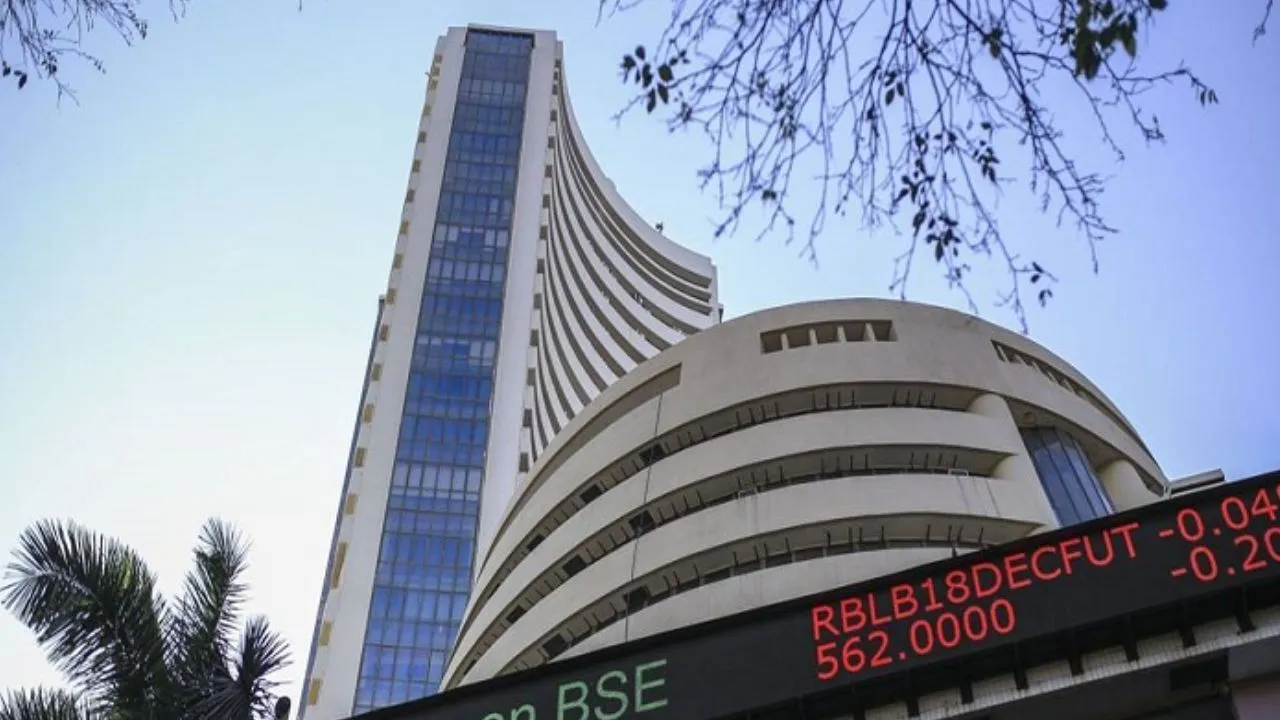  Stock Market Closed :  बढ़त के साथ बंद हुए शेयर बाजार, सेंसेक्स 300 अंक ऊपर; निफ्टी में आया उछाल