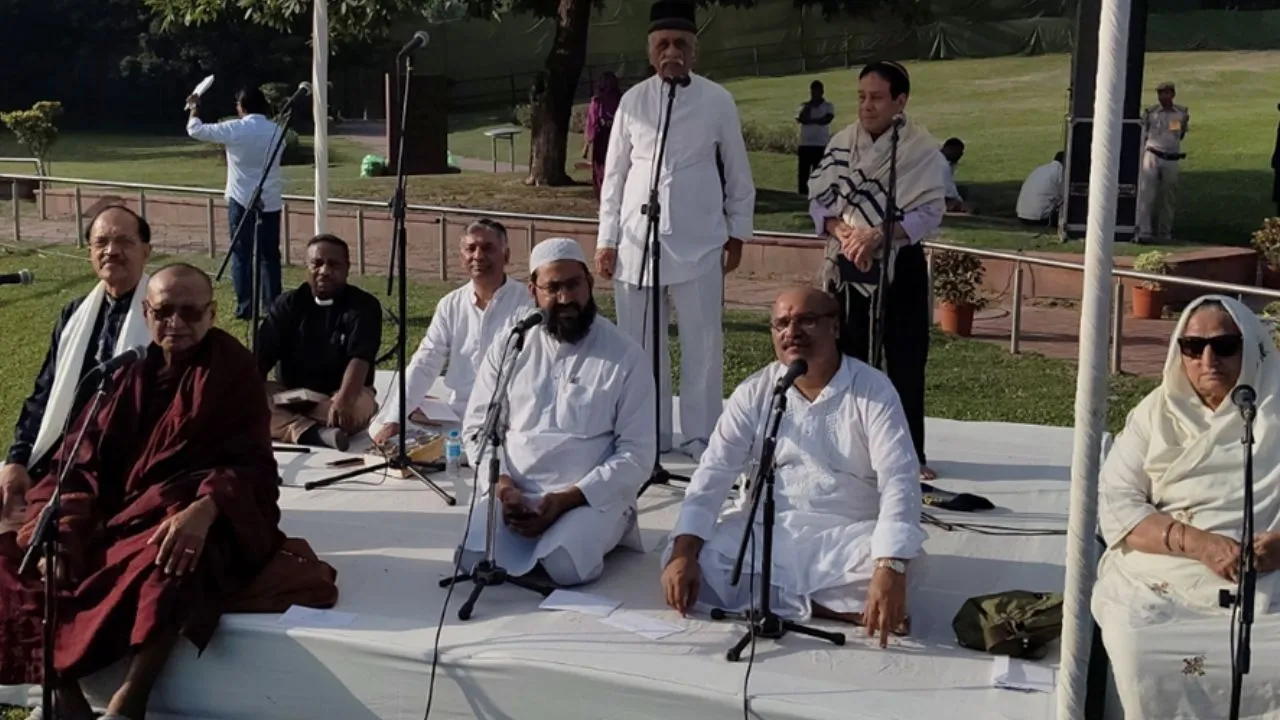 राजघाट से शांतिवन सर्वधर्म प्रार्थना सभा 
