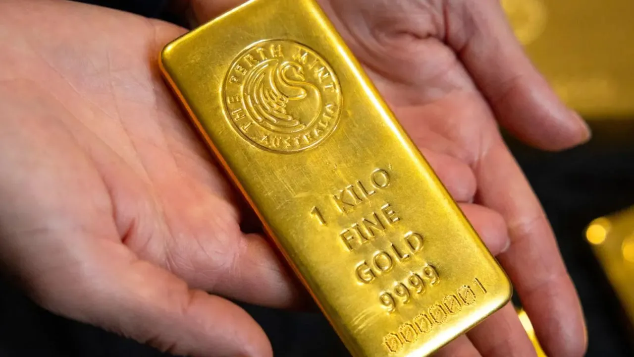 Gold Price Today: ईरान-अमेरिका तनाव का असर, सोने की कीमतों में गिरावट, देखें आज की रेट लिस्ट