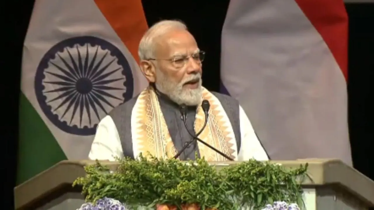 PM Modi in Netherlands: भारत की आकांक्षाएं अब 'सीमाओं तक सीमित नहीं हैं', नीदरलैंड में प्रवासी भारतीयों के बीच बोले पीएम मोदी