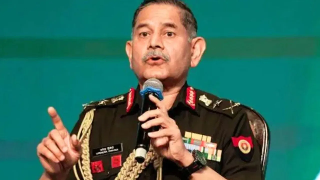 Army Dialogue:  सेना प्रमुख जनरल उपेंद्र द्विवेदी का अनोखा सपना, युवाओं से संवाद में बोले- रील के बजाय शारीरिक गतिविधियों पर दें ध्यान!