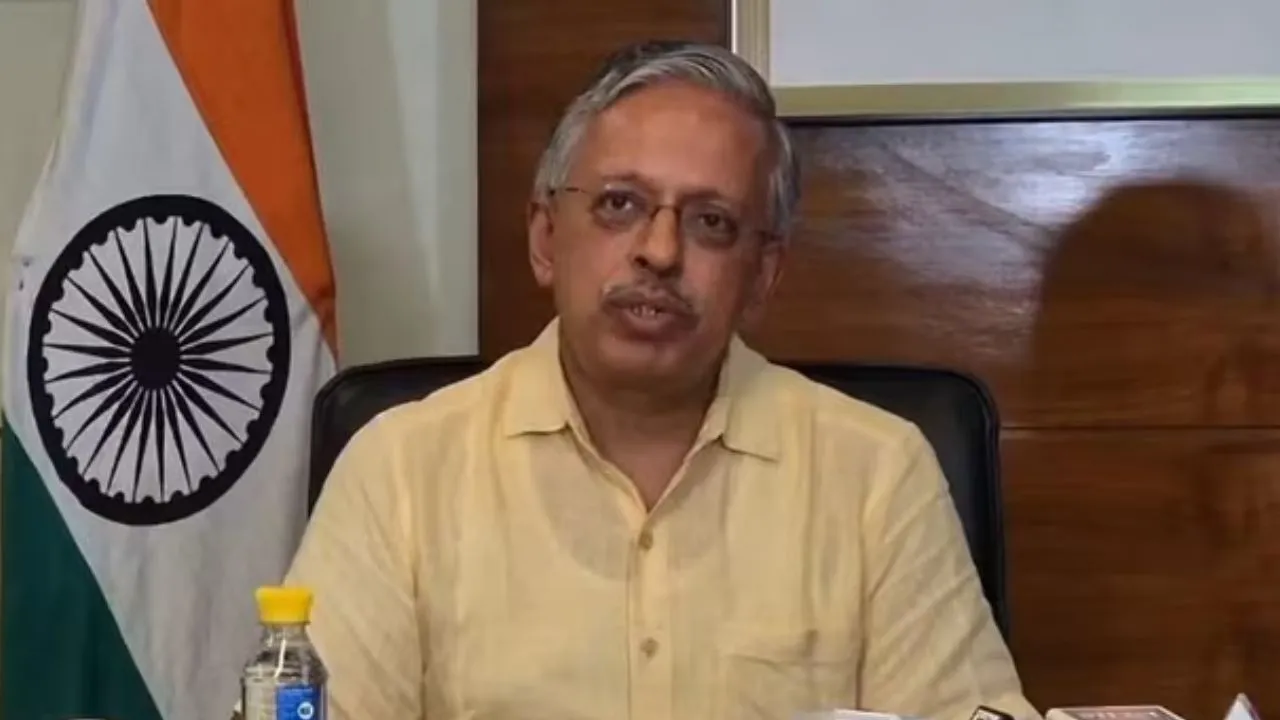 यूपी पुलिस भर्ती:  मुख्य सचिव ने दिए नकलविहीन और पारदर्शी एग्जाम के कड़े निर्देश, 28.86 लाख अभ्यर्थियों के लिए 'अभेद्य' सुरक्षा चक्र
