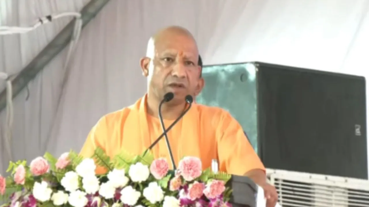 लखनऊ में ‘नौसेना शौर्य वाटिका’ का शुभांरभ,  सीएम योगी और रक्षा मंत्री राजनाथ सिंह ने किया उद्घाटन
