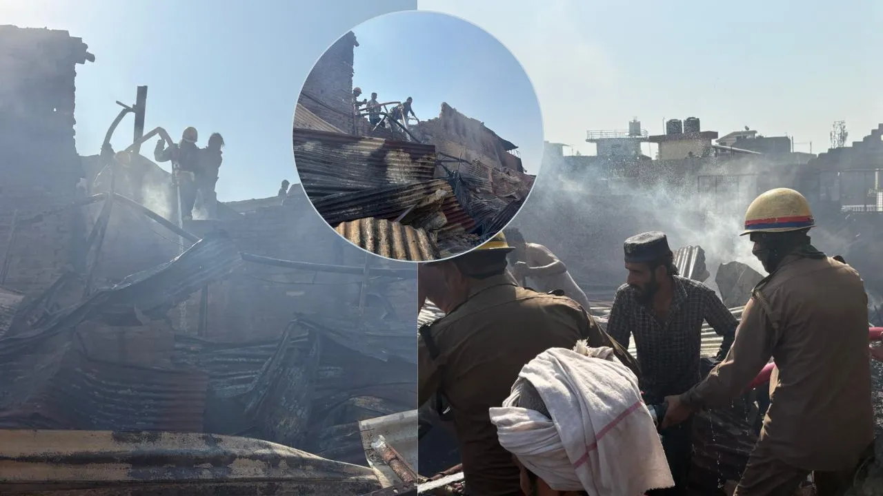   सहारनपुर में फर्नीचर मार्केट में आग: शॉर्ट सर्किट से चपेट में आये चार शोरूम, तीन घंटे की मशक्कत के बाद पाया काबू