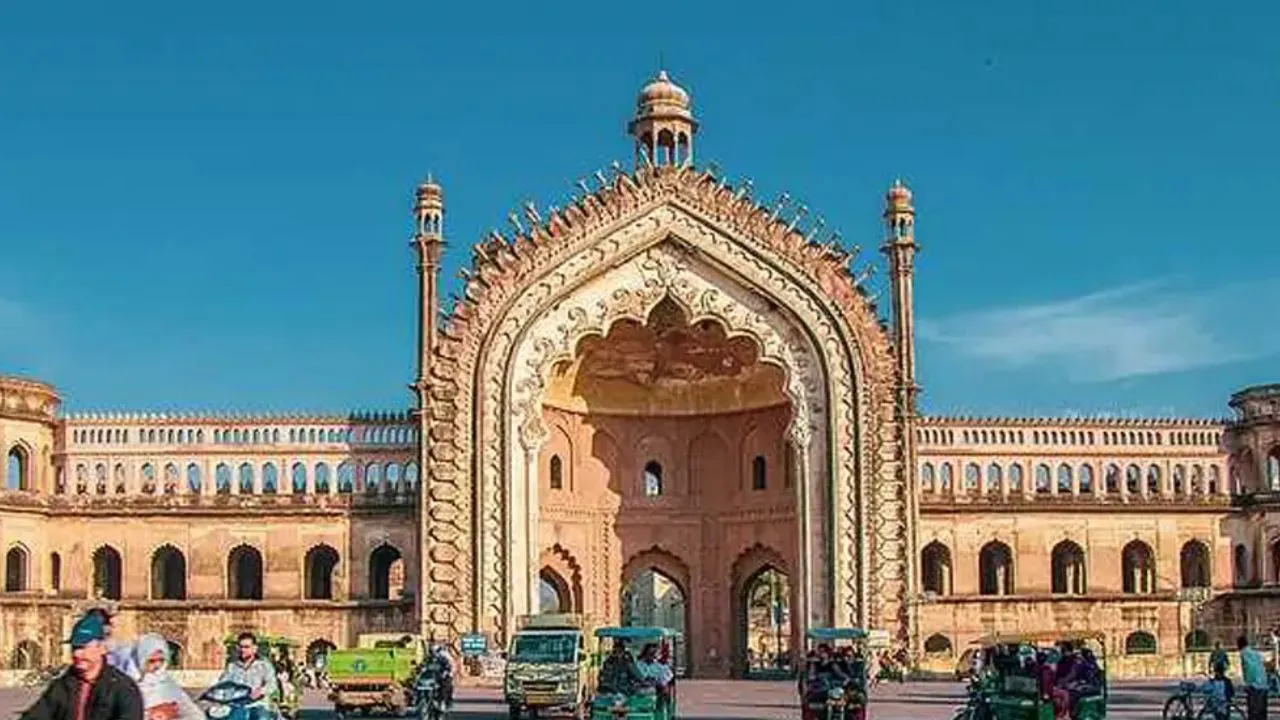 ‘आपदा में अवसर’ के मंत्र के साथ यूपी पर्यटन को नई दिशा,‘विजिट माय स्टेट’ अभियान शुरू करेगी योगी सरकार, संग्रहालयों में 2 माह तक फ्री एंट्री 