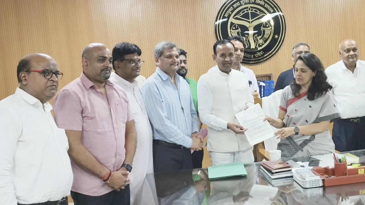 यूपी : खाद्य तेल में लेड की मात्रा प्रकरण, व्यापारियों ने रखा अपना पक्ष, आयुक्त से सुरक्षा और निष्पक्ष जांच की मांग