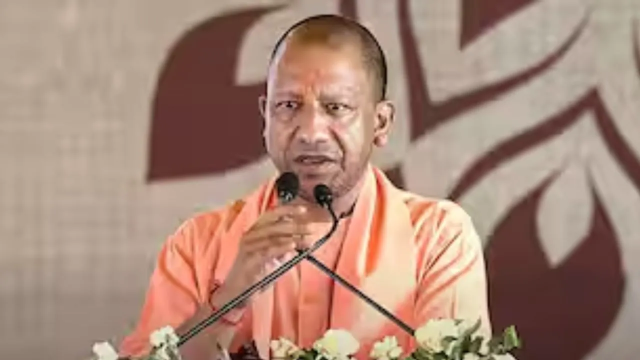   योगी सरकार में हजारों रिटायर नौकरशाहों की चांदी,  यूपी कैडर के एआईएस पेंशनरों की बढ़ी महंगाई राहत