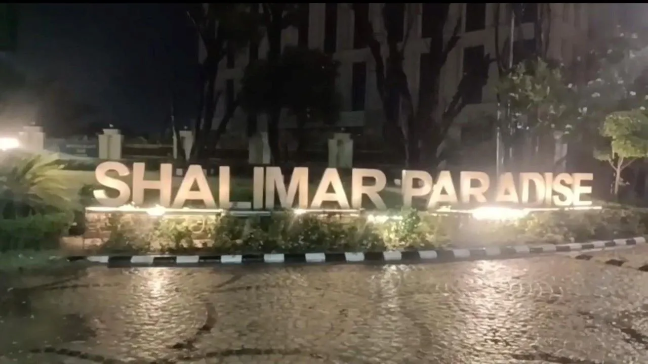 बाराबंकी : शालीमार पैराडाइज में करोड़ों की बड़ी चोरी, ठेकेदार के घर से जेवर, कैश और लाइसेंसी पिस्टल पार