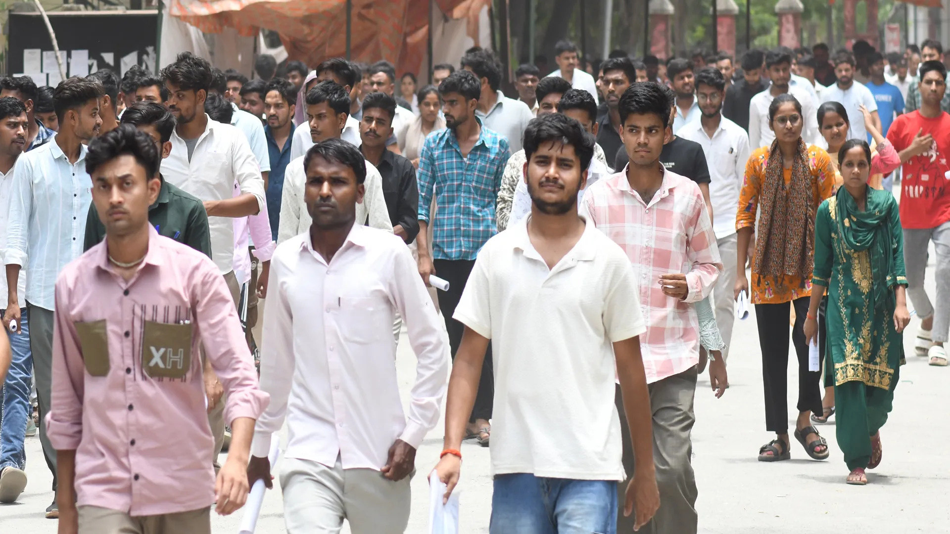Bareilly : कड़े सुरक्षा इंतजामों के बीच निपटी पुलिस भर्ती परीक्षा