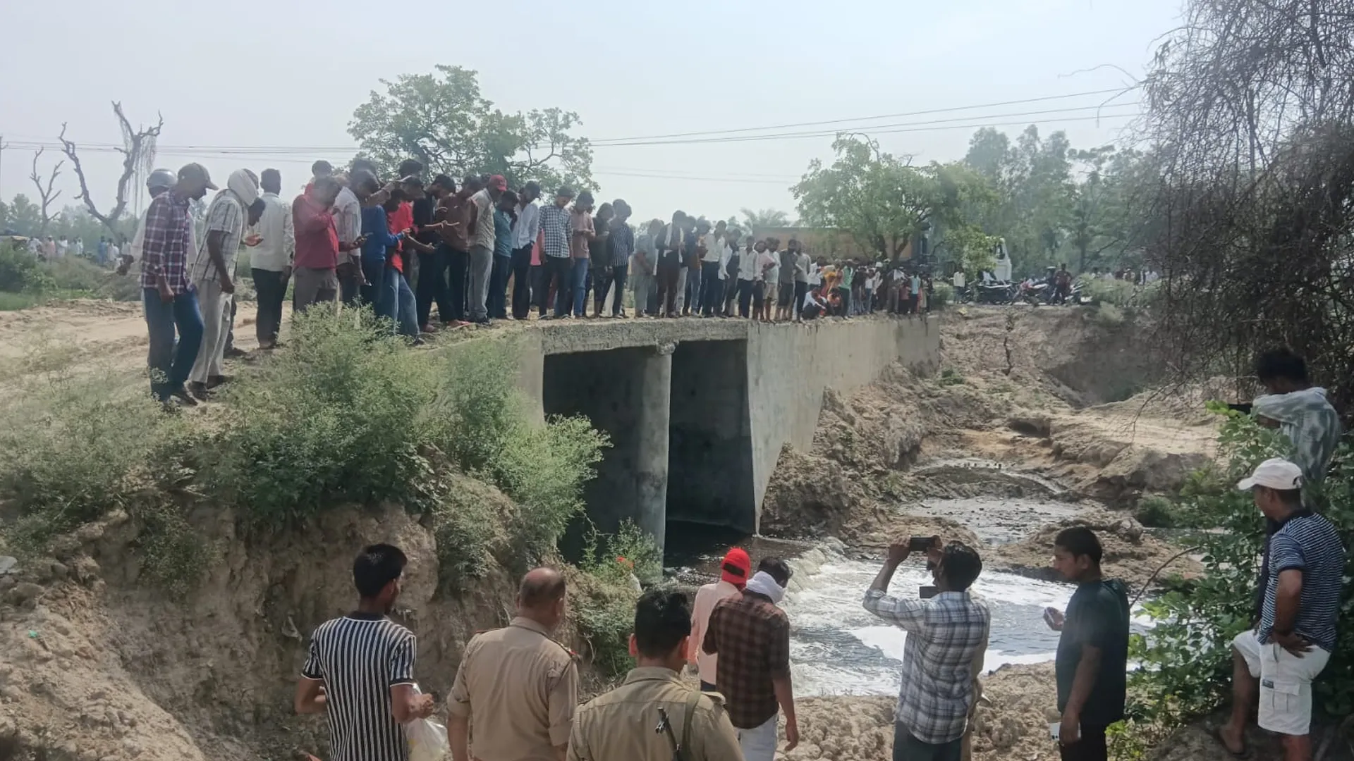 Rampur News : पटवाई के रहटगंज गांव में कट्टे में बंद लाश मिलने से मचा हड़कंप