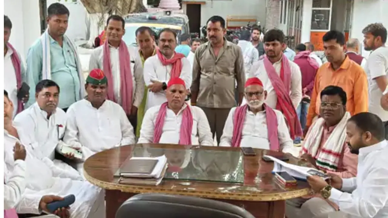 Ballia News : सपा प्रमुख अखिलेश यादव की बेटी को लेकर अभद्र पोस्ट शेयर करने पर बलिया में एफआईआर 