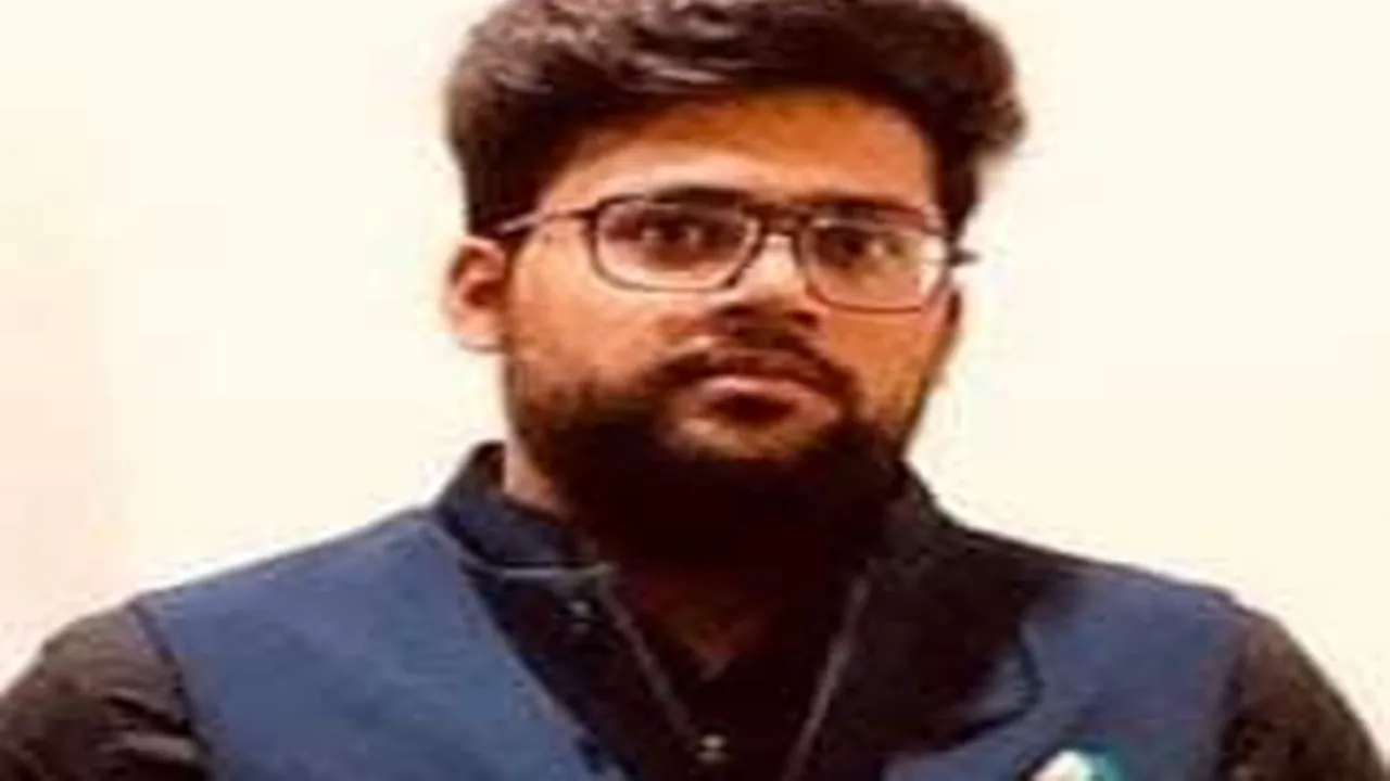 Kanpur News: कांग्रेस नेता फजल हुसैन के बेटे का होटल में मिला शव, परिजनों ने लगाया हत्या का आरोप