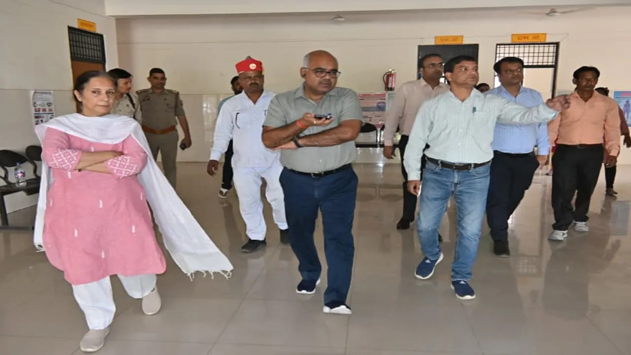 Kanpur News : डीएम ने किया बिठूर सीएचसी का औचक निरीक्षण, आउटसोर्सिंग कार्मिकों ने रखी यह मांग